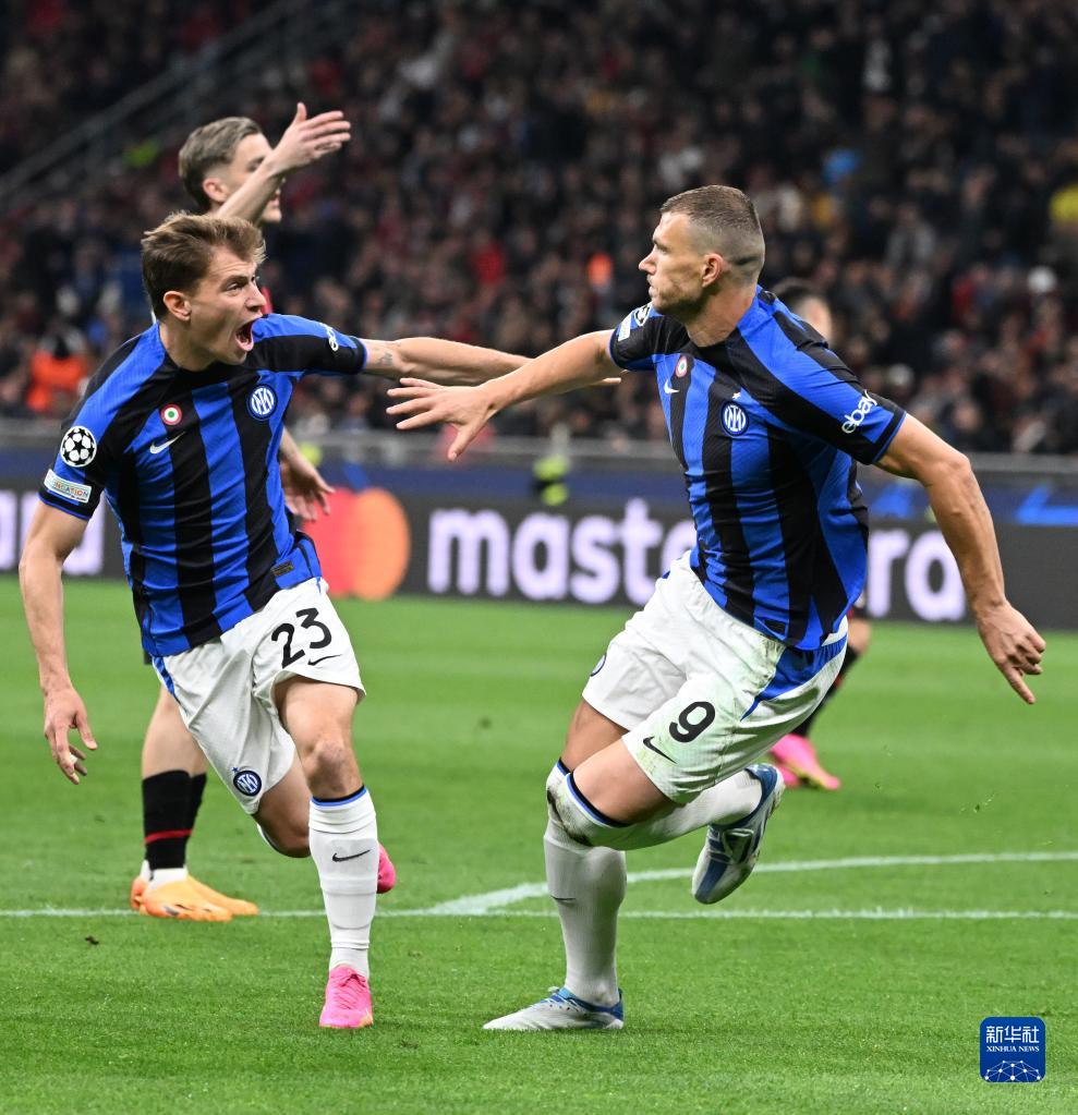 触屏版丁基胶涂布机